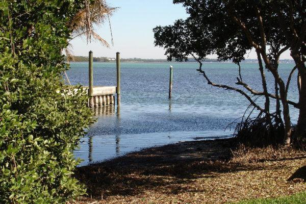 Runaway Bay Two Bedroom Apartment, Unit 147 Bradenton Beach Bagian luar foto